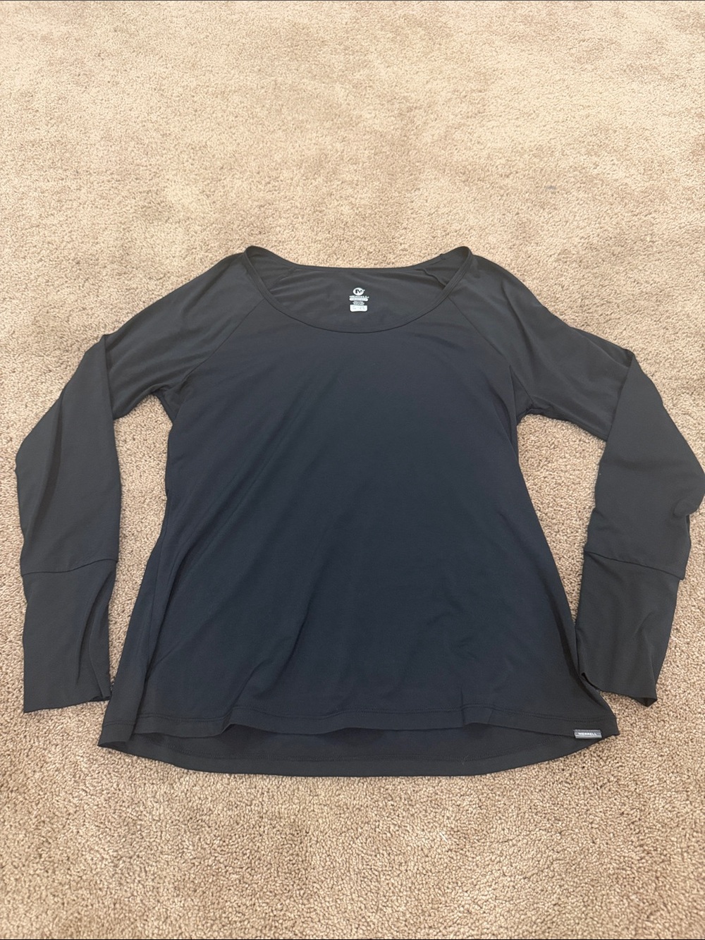 Merrell Black Long-Sleeve Women's Performance Tee